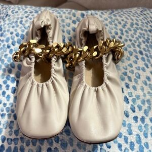 Stella McCartney Cream Dress Shoes with Gold Chain